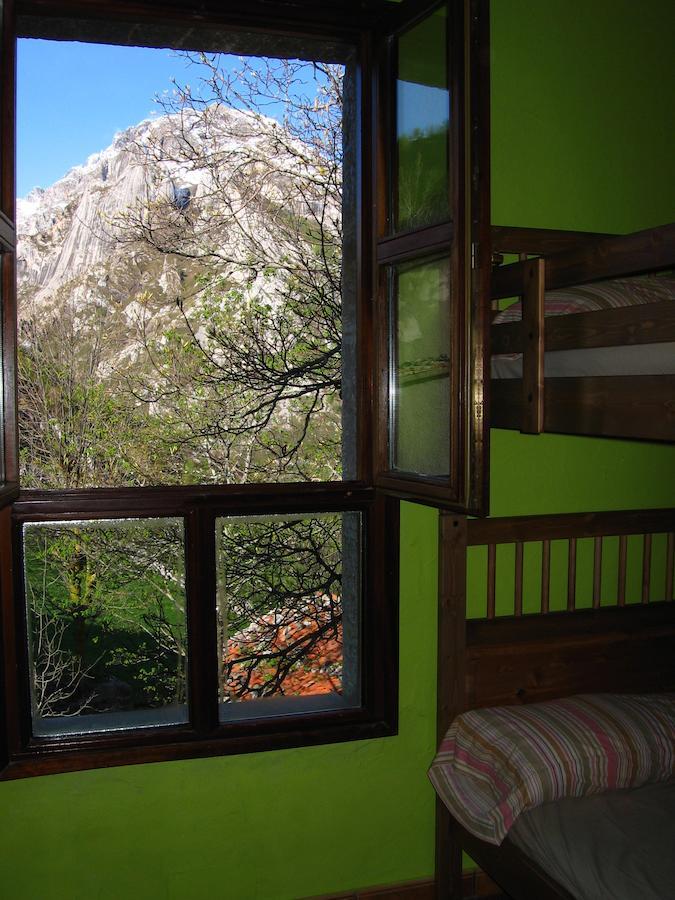 Albergue Pena Castil Sotres Rom bilde